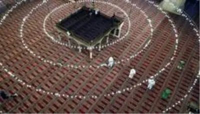 Selimiye Camii ibadete açılmaya hazırlanıyor Selimiye Camii ibadete açılmaya hazırlanıyor