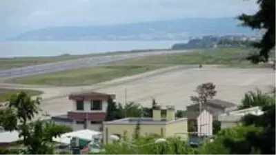 Trabzon Havalimanı'nda pist yenileme çalışmalarında sona gelindi Trabzon Havalimanı'nda pist yenileme çalışmalarında sona gelindi