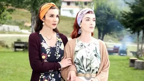Yasemin Hadivent, kedisine bakacak kimseyi bulamadığı için Kuzey Yıldızı dizisinden ayrıldı Yasemin Hadivent, kedisine bakacak kimseyi bulamadığı için Kuzey Yıldızı dizisinden ayrıldı