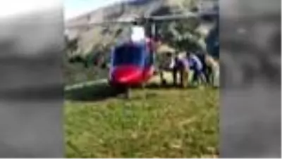 Yaylada rahatsızlanan genç ambulans helikopterle hastaneye kaldırıldı Yaylada rahatsızlanan genç ambulans helikopterle hastaneye kaldırıldı