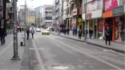 Zonguldaklılar kısıtlama sonrası sokaklara akın etti Zonguldaklılar kısıtlama sonrası sokaklara akın etti