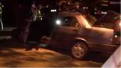 Ağaca çarpan otomobil hurdaya döndü: 1 ölü, 2 yaralı Ağaca çarpan otomobil hurdaya döndü: 1 ölü, 2 yaralı