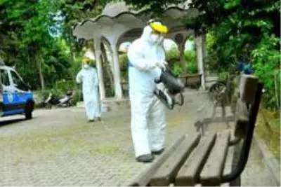 Alanya'da ibadet alanları dezenfekte edildi Alanya'da ibadet alanları dezenfekte edildi