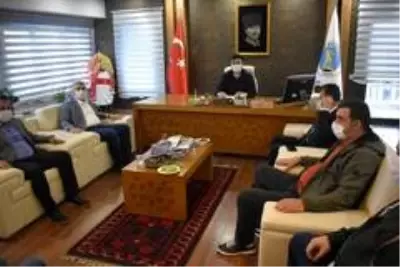 Canbey ve Yılmaz'dan Havran'a ziyaret Canbey ve Yılmaz'dan Havran'a ziyaret