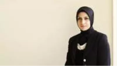 İngiltere'de ilk kez başörtülü bir kadın hakim oldu İngiltere'de ilk kez başörtülü bir kadın hakim oldu