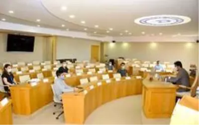 Rektör Aldemir intörn öğrenci temsilcileriyle bir araya geldi