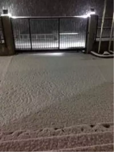 Afyonkarahisar'ın Kumalar Yaylası'na haziran ayına 3 gün kala kar yağdı