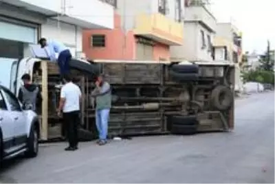Tarım işçilerini taşıyan servisler çarpıştı: 12 yaralı
