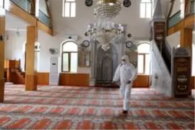 Tayfun Canlı; 'Camilerimiz Cuma Namazına hazır' Tayfun Canlı; 'Camilerimiz Cuma Namazına hazır'