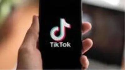 TikTok'a yüklenen video sayesinde 2 senedir kayıp olan babasını buldu TikTok'a yüklenen video sayesinde 2 senedir kayıp olan babasını buldu