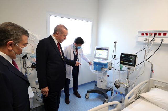 45 günde tamamlanan Prof. Dr. Feriha Öz Acil Durum Hastanesi açıldı