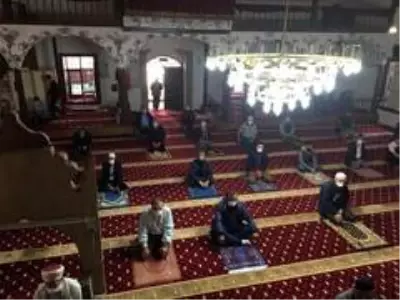 578 yıllık cami 72 gün sonra cemaatle buluştu 578 yıllık cami 72 gün sonra cemaatle buluştu