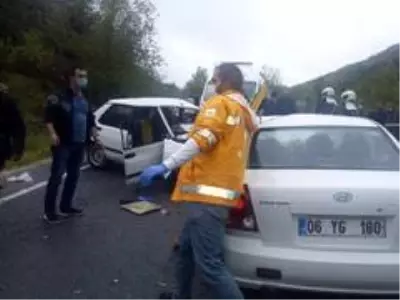 Ankara'da trafik kazası: 2 yaralı Ankara'da trafik kazası: 2 yaralı