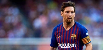 Barcelona'da Abidal ile yıldızı barışmayan Messi, yönetime rest çekti: Ya o gider ya da ben giderim