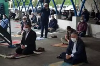 Develi'de Cuma namazı sevinci