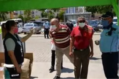 Didim'de Cuma namazı açık pazaryerinde kılındı Didim'de Cuma namazı açık pazaryerinde kılındı