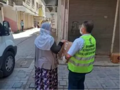 Diyarbakır Büyükşehir Belediyesi 10 bin aileye gıda yardımında bulundu Diyarbakır Büyükşehir Belediyesi 10 bin aileye gıda yardımında bulundu