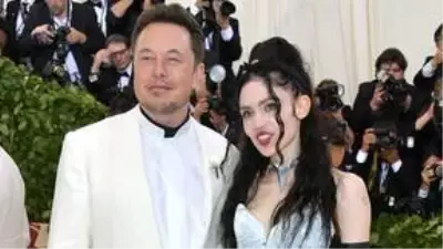Elon Musk'ın Eşi Ruhunun Bir Parçasını Satışa Çıkardı