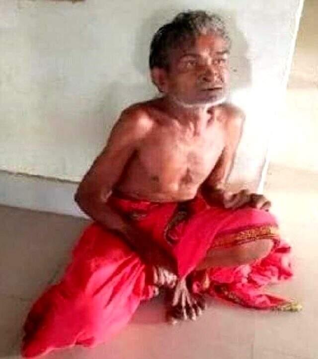 Hindistan'da rahip, koronavirüsün sona ermesi için bir kişiyi kurban etti Hindistan'da rahip, koronavirüsün sona ermesi için bir kişiyi kurban etti