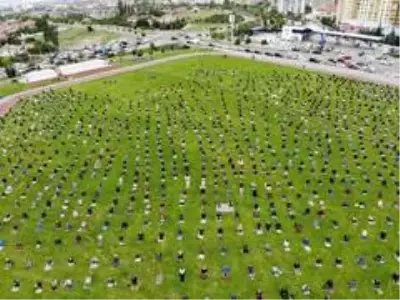 Kayseri'de Cuma namazı coşkusu