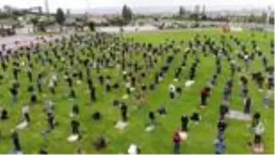 Kayseri’de Cuma namazı coşkusu