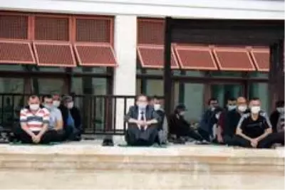 Kırşehir'de Cuma namazı heyecanı Kırşehir'de Cuma namazı heyecanı