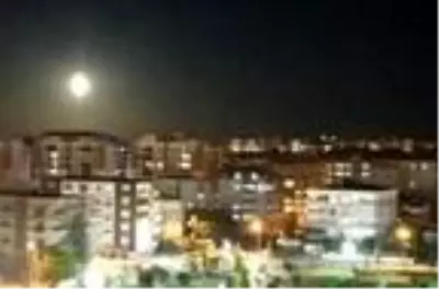 Meteor düşmesi olduğu sanılan doğa olayı, Batman'da böyle kameralara yansıdı Meteor düşmesi olduğu sanılan doğa olayı, Batman'da böyle kameralara yansıdı