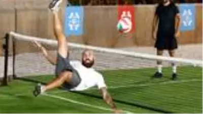 Survivor'da yapılan ayak tenisi maçına Sercan Yıldırım damga vurdu! Acun Ilıcalı'nın takımını mağlup ettiler Survivor'da yapılan ayak tenisi maçına Sercan Yıldırım damga vurdu! Acun Ilıcalı'nın takımını mağlup ettiler