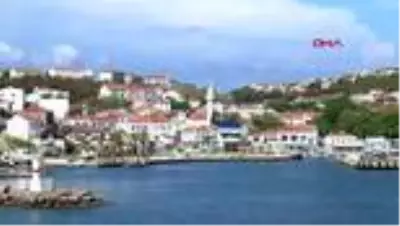 Turizm cennetinde tatilci değil, tamirci, işçi ve toptancı yoğunluğu Turizm cennetinde tatilci değil, tamirci, işçi ve toptancı yoğunluğu