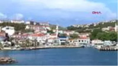 Turizm cennetinde tatilci değil, tamirci, işçi ve toptancı yoğunluğu Turizm cennetinde tatilci değil, tamirci, işçi ve toptancı yoğunluğu