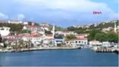 Turizm cennetinde tatilci değil, tamirci, işçi ve toptancı yoğunluğu Turizm cennetinde tatilci değil, tamirci, işçi ve toptancı yoğunluğu