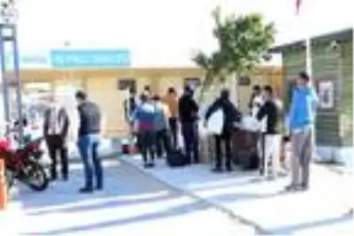 Turizm cennetinde tatilci değil, tamirci, işçi ve toptancı yoğunluğu Turizm cennetinde tatilci değil, tamirci, işçi ve toptancı yoğunluğu