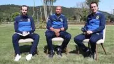 Yıllar sonra Fenerbahçe'ye dönen Aurelio hedefi belirledi: İnşallah Türkiye Kupası'nı kazanacağız Yıllar sonra Fenerbahçe'ye dönen Aurelio hedefi belirledi: İnşallah Türkiye Kupası'nı kazanacağız