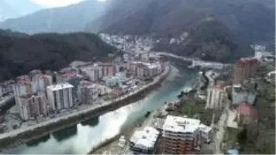 Koronavirüs salgınının bitme noktasına geldiği Artvin Borçka’da şehir dışından gelenler 2. dalgaya sebep oldu