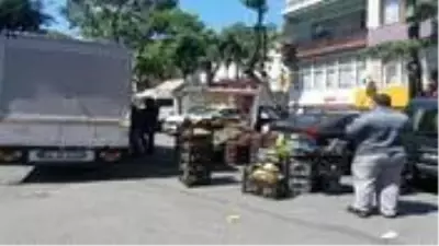 3 pazarcı yasağı delip pazar kurdu, 10 bin 716 lira ceza yedi 3 pazarcı yasağı delip pazar kurdu, 10 bin 716 lira ceza yedi