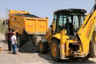 Hekimhan'da asfalt çalışmaları başladı