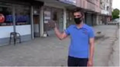 Kaldırımda bulduğu para dolu cüzdanı sahibine teslim etti