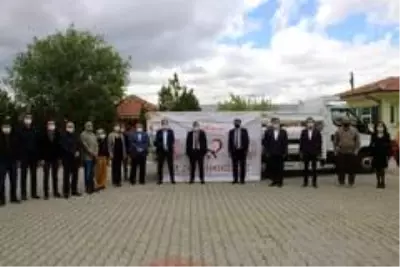 Milli Eğitim Müdürlüğü yardımlarını her ilçeye ulaştırıyor Milli Eğitim Müdürlüğü yardımlarını her ilçeye ulaştırıyor