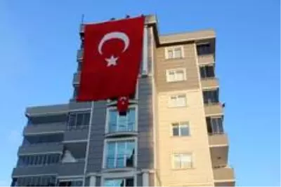 Şehit polis Atakan Arslan'ın ailesine acı haber ulaştı Şehit polis Atakan Arslan'ın ailesine acı haber ulaştı
