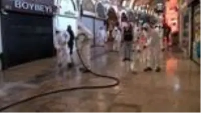 Tarihi Kapalı Çarşı'da dezenfekte ve temizlik çalışması yapıldı Tarihi Kapalı Çarşı'da dezenfekte ve temizlik çalışması yapıldı