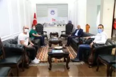 Yönetmeni Çetin, Güder'i ziyaret etti