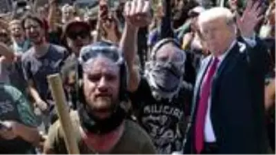 ABD'de protestolarda şiddete karışmakla suçlanan Antifa 'terör örgütü' kabul edilecek ABD'de protestolarda şiddete karışmakla suçlanan Antifa 'terör örgütü' kabul edilecek