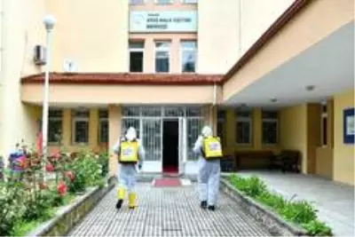 Ayaş'ta halkın yoğun kullandığı alanlarda dezenfeksiyon