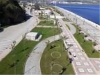 Balıkesir'deki park ve bahçelere sosyal mesafe çemberi