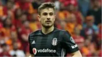 Beşiktaşlı Dorukhan Toköz Fenerbahçe iddialarına sosyal medyadan yanıt verdi Beşiktaşlı Dorukhan Toköz Fenerbahçe iddialarına sosyal medyadan yanıt verdi