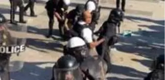 Detroit: Beyaz Saray etrafındaki protestolar şiddetlendi, resmi konut tecrit altına alındı Detroit: Beyaz Saray etrafındaki protestolar şiddetlendi, resmi konut tecrit altına alındı