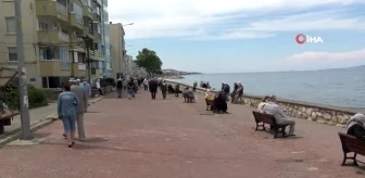 Bursa'da sahiller yaşlılarla doldu taştı
