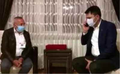 Erdoğan'ın görüştüğü şehit babası: 'Vatanımız, milletimiz, devletimiz sağ olsun' Erdoğan'ın görüştüğü şehit babası: 'Vatanımız, milletimiz, devletimiz sağ olsun'
