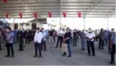 Hakkari'de şehit olan Piyade Er Mehmet Günay son yolculuğuna uğurlandı (2) Hakkari'de şehit olan Piyade Er Mehmet Günay son yolculuğuna uğurlandı (2)