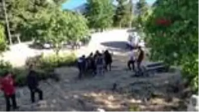 KARAMAN Motosiklet yürüyüş yapan kadınlara çarptı: 5 yaralı